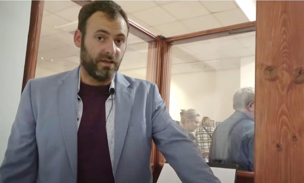 Video prilog otvorenja izložbe  Vedrana Ružića pod nazivom 6 metara