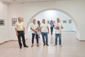 Aleksandar Tomulić i Ivan Kosić, Ulični dijalog