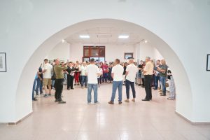 Aleksandar Tomulić i Ivan Kosić, Ulični dijalog