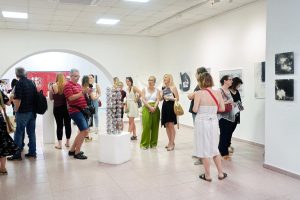 Izložba Monokromije