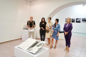 Među nama – Izložba Ivane Bajcer, Nine Lekić, Nine Licul i Dajane Radoš