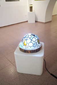 Izložba iz ciklusa Dijalog na kvadrat – Ekologija kroz medije stakla i slikarstva, Kristina Čehulić, Tereza Vukić, Nora Xharrahi i Matea Zeman (