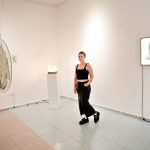 Izložba iz ciklusa Dijalog na kvadrat – Ekologija kroz medije stakla i slikarstva, Kristina Čehulić, Tereza Vukić, Nora Xharrahi i Matea Zeman (