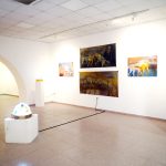 Izložba iz ciklusa Dijalog na kvadrat – Ekologija kroz medije stakla i slikarstva, Kristina Čehulić, Tereza Vukić, Nora Xharrahi i Matea Zeman (